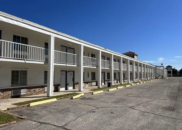 Hotel Boardwalk Lafayette